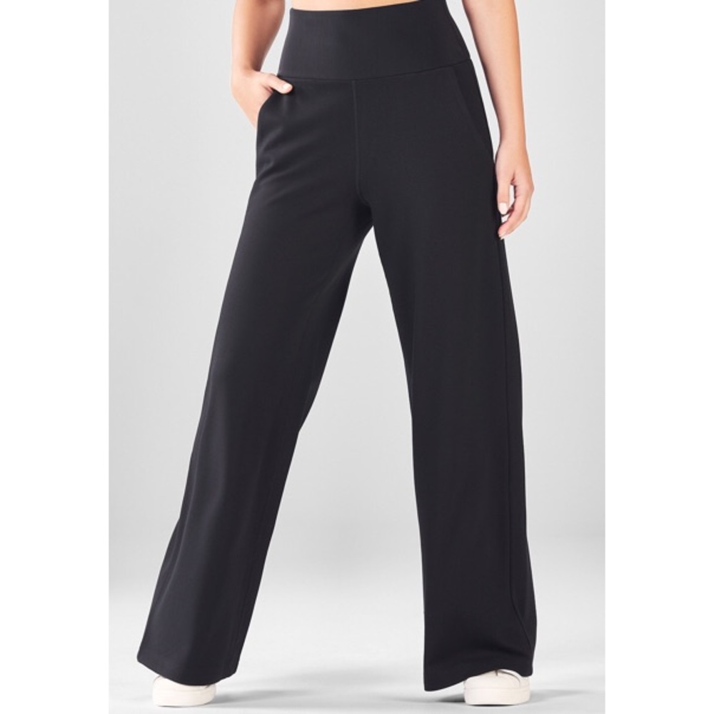 Fabletics Mariah Pants size Medium